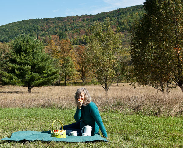 peggy enjoying apple